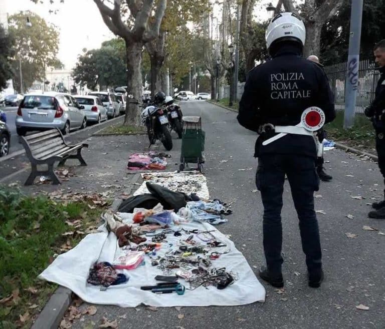municipale roma capitale merce igienicamente non trattabile 6.jpg