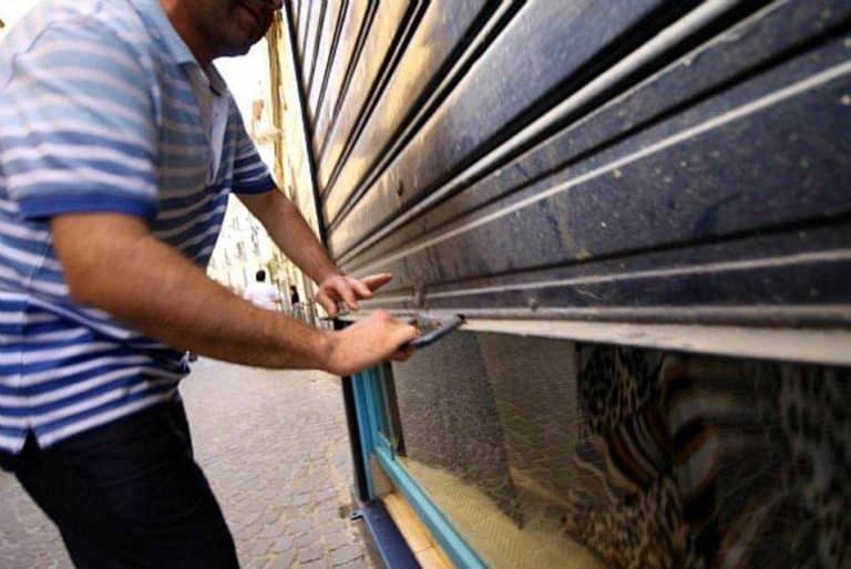 Nunzi: “Sciopero nel terziario, a Civitavecchia non ci sono dati” 1 negozi chiusi serrande 4.jpg