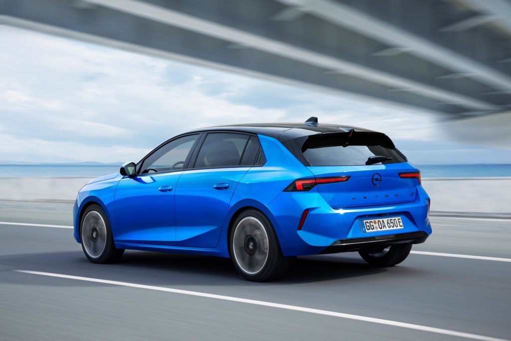 opel astra electric.jpg