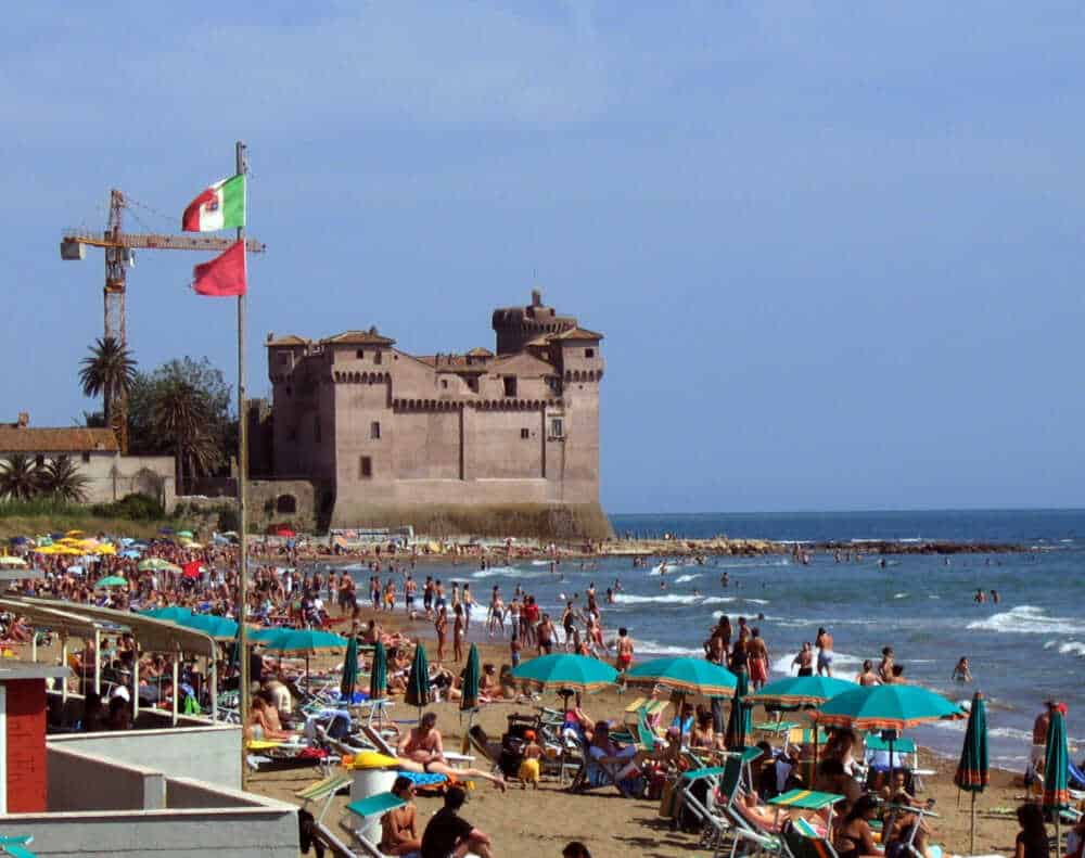 spiaggia castello santa severa 1.jpg