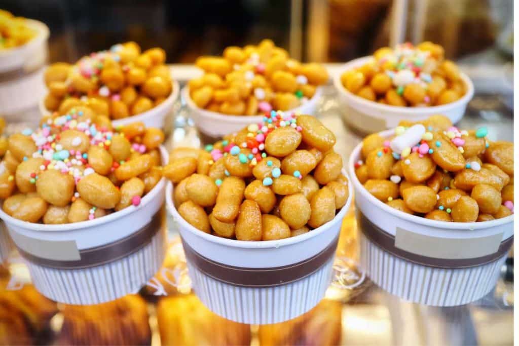 struffoli napoletani.jpg