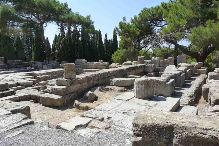 tempio di Atena.jpg