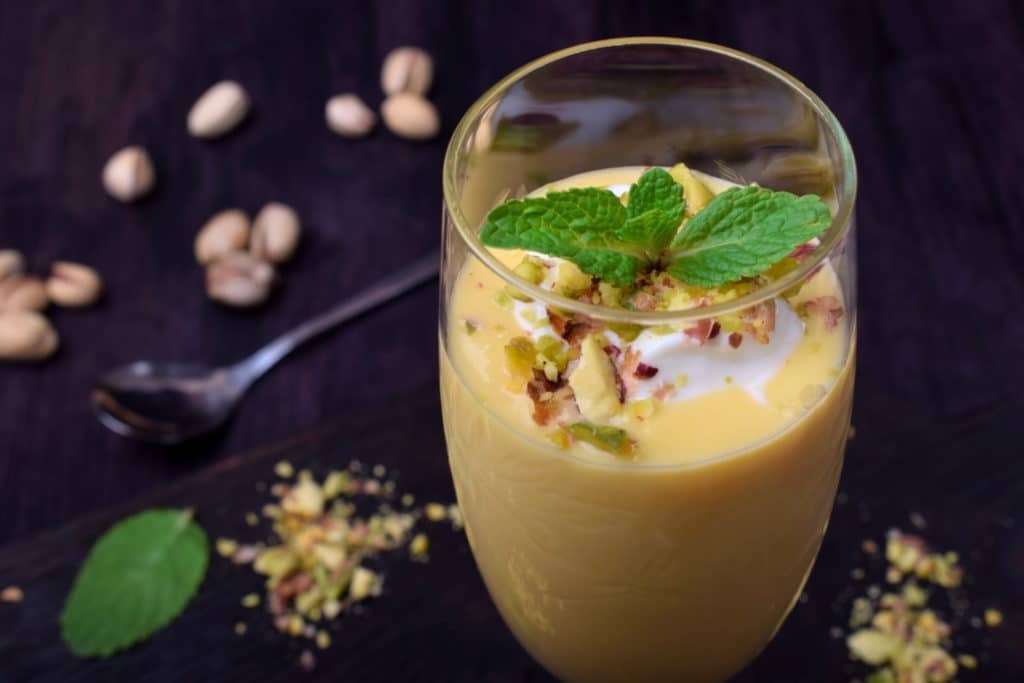 zabaione pane e mortadella.jpg
