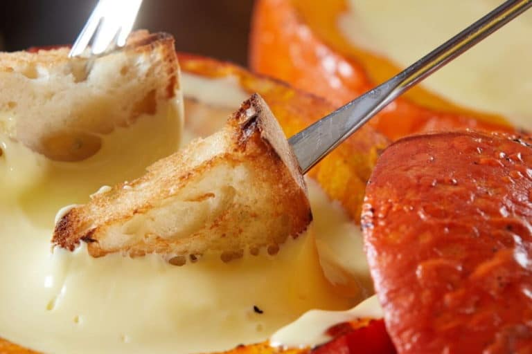 Zucca con Fonduta: una ricetta da leccarsi i baffi! 1 zucca con fonduta pane e mortadella.jpg