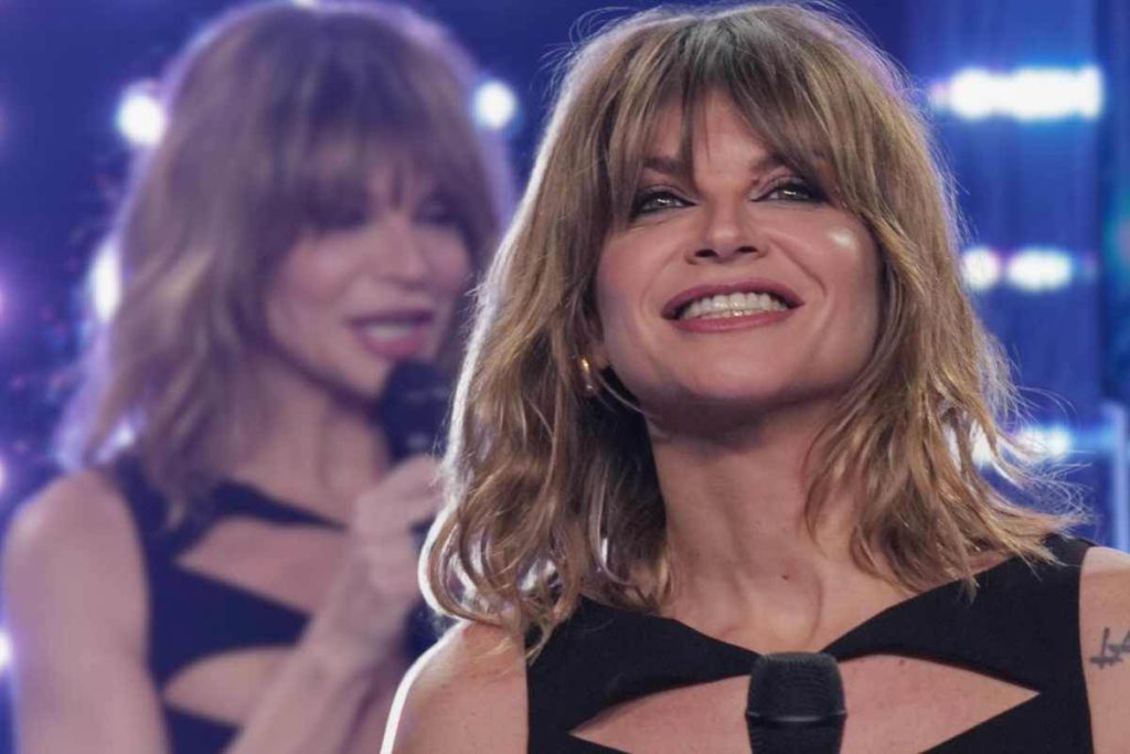 Alessandra Amoroso AVVISATORE.IT .jpg