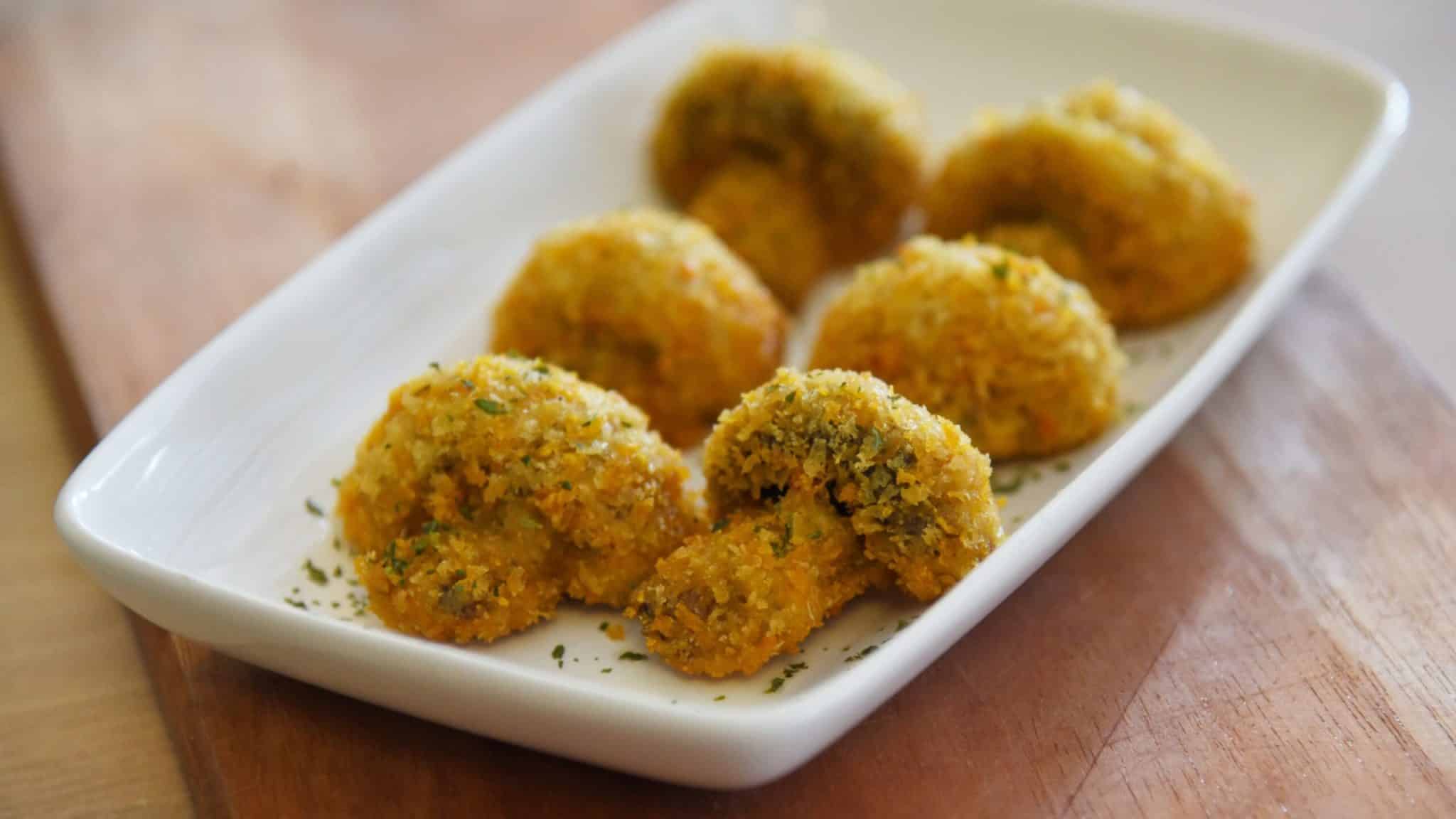 Champignon impanati e fritti: una ricetta facilissima e croccante! 1 Champignon scaled.jpg