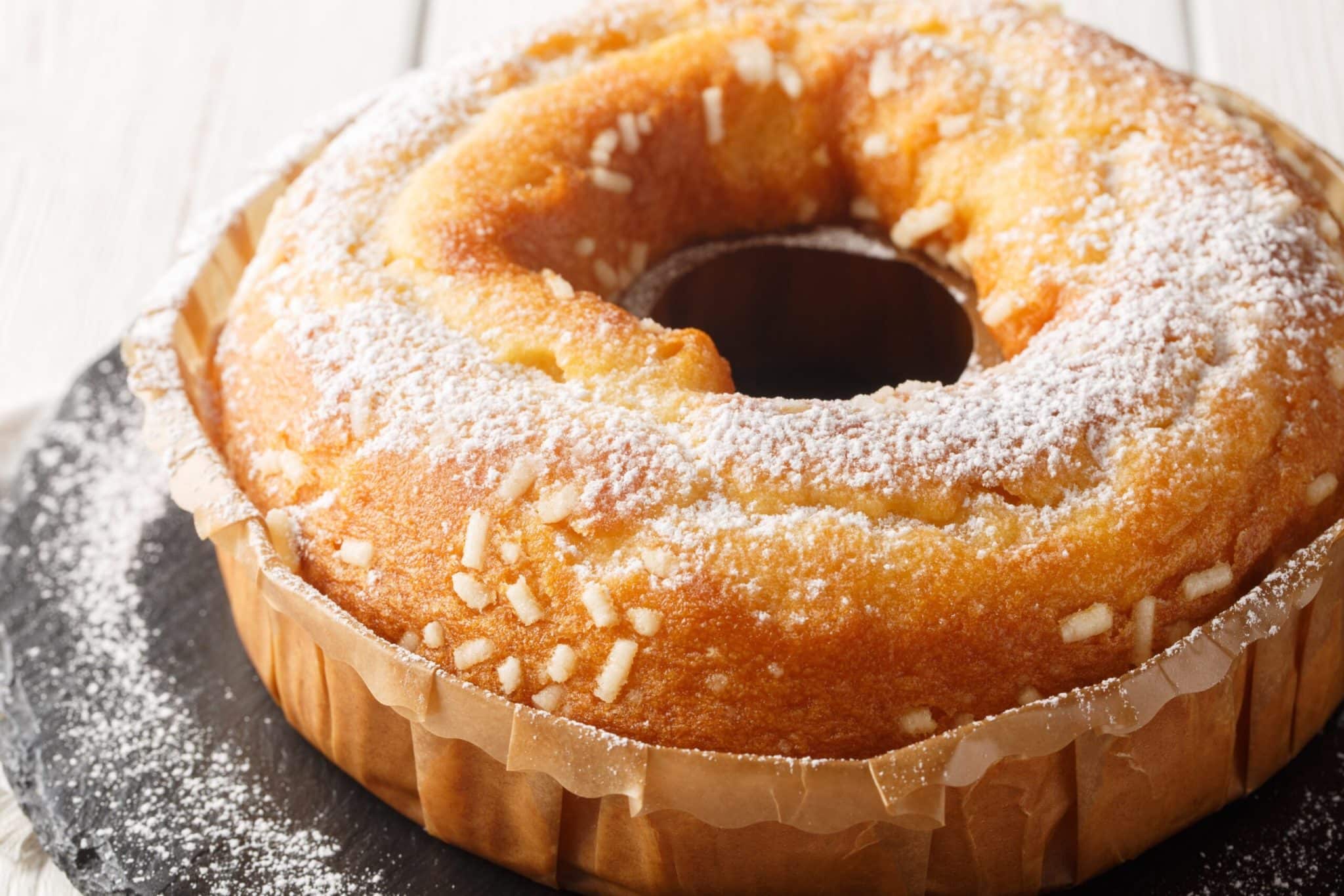 Ciambellone ricotta e marmellata: mia nonna lo faceva così! 1 Ciambellone soffice scaled.jpg