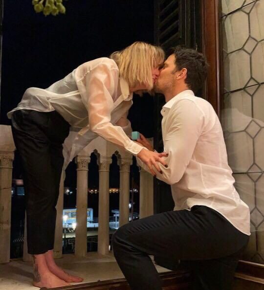 Federica Pellegrini e Matteo G 2.jpg