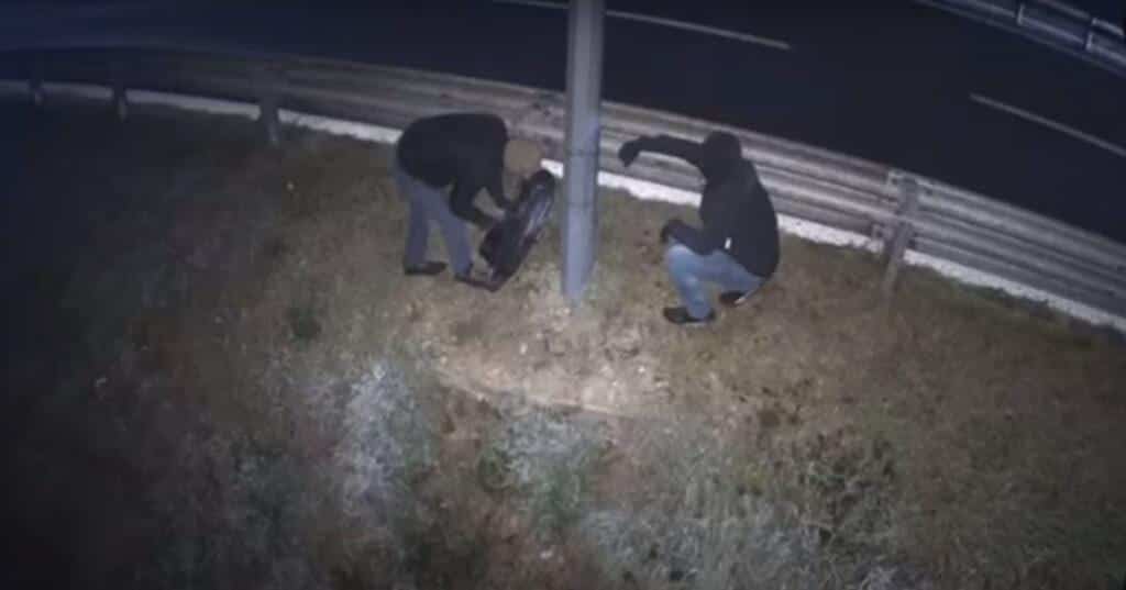 Fleximan abbatte gli autovelox: giustiziere o semplice vandalo? 1 Fleximan 1024x537.jpg