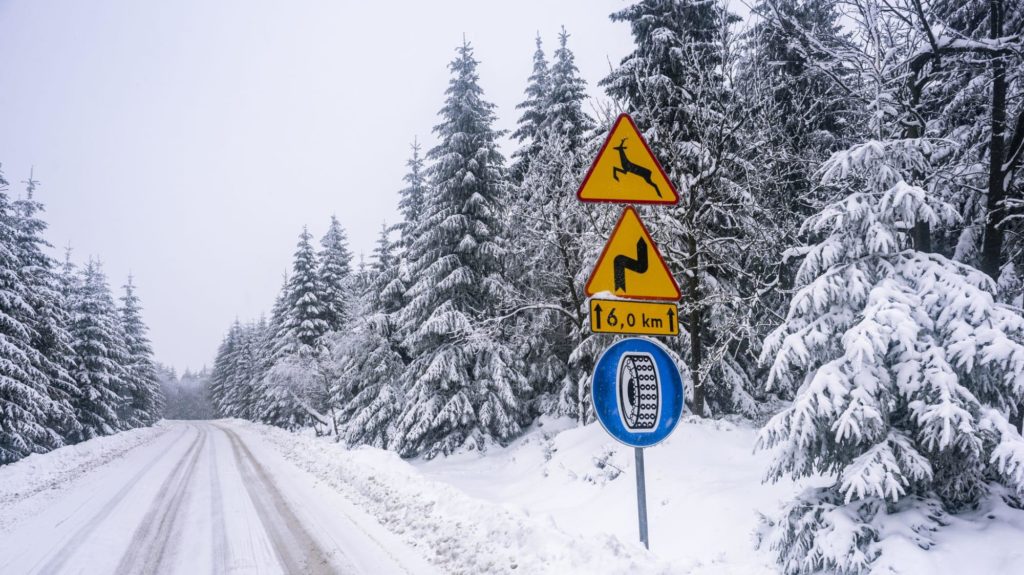 Gomme invernali o catene da neve in Europa.jpg