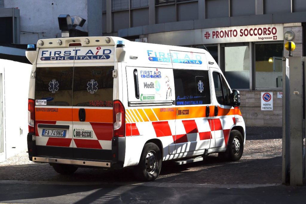 IM ospedale ambulanza pronto soccorso.jpg