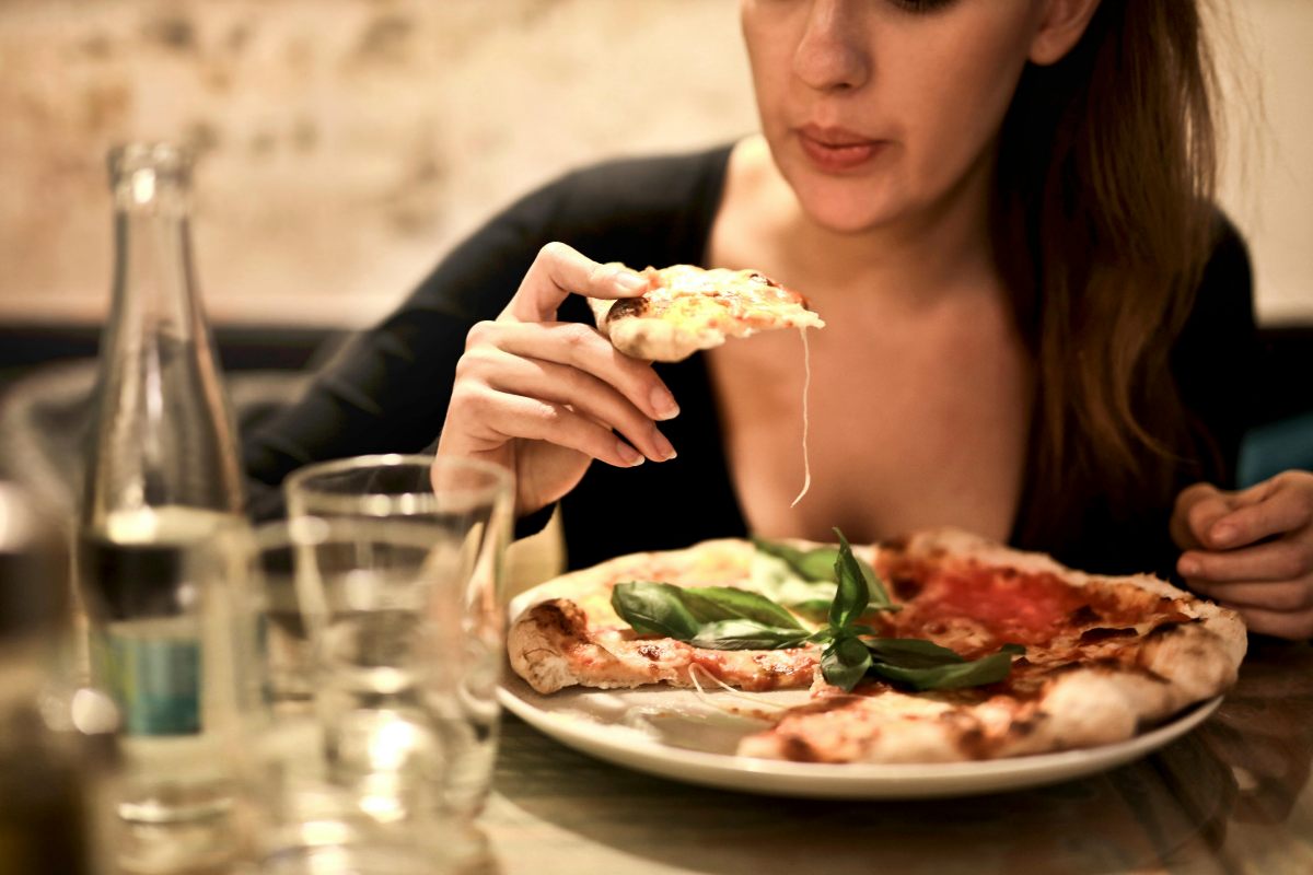 Creata una pillola intelligente che vibra per farti sentire sazio (potrebbe essere la svolta per la lotta all’obesità) 1 Pillola sentirsi sazi.jpg