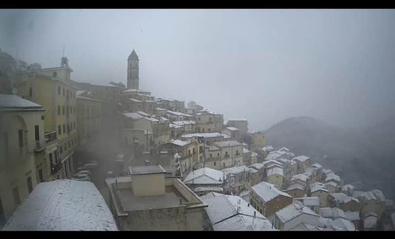 Puglia pioggia e neve salvano.jpg