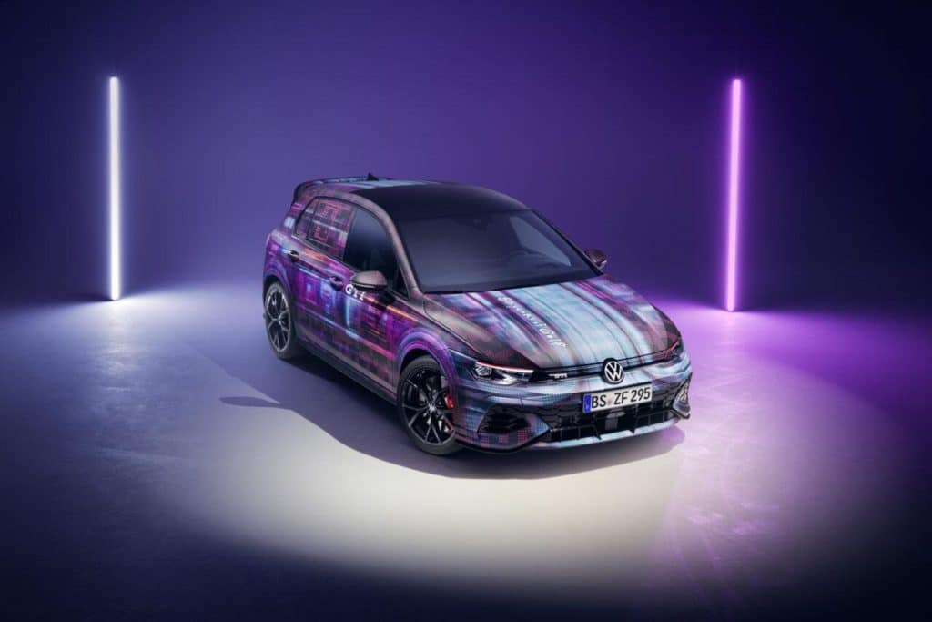 Volkswagen Golf CES 3 e1704796514568.jpg