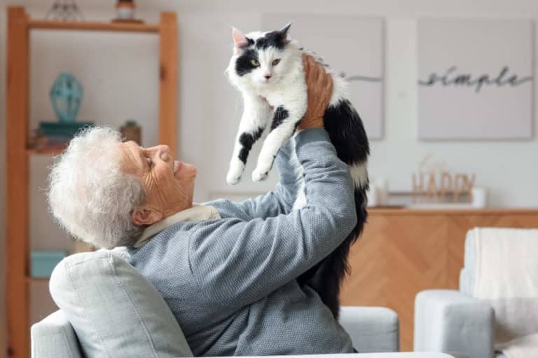 anziani e animali domestici.jpg