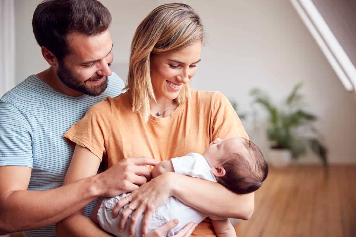 Congedo parentale di 6 mesi per entrambi i genitori: la Francia annuncia la riforma 1 congedo parentale.jpg