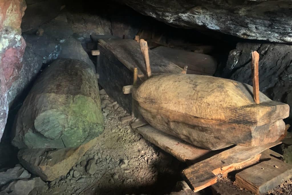 mummie di fuoco distruzione c.jpg
