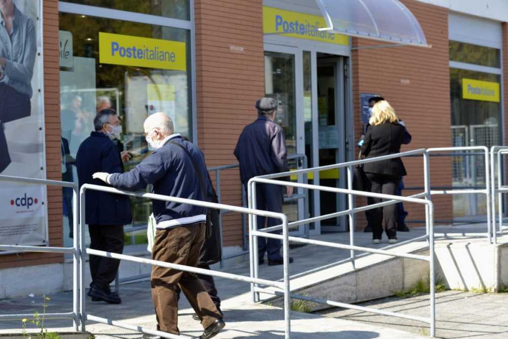 poste file pensionati pensioni.jpg