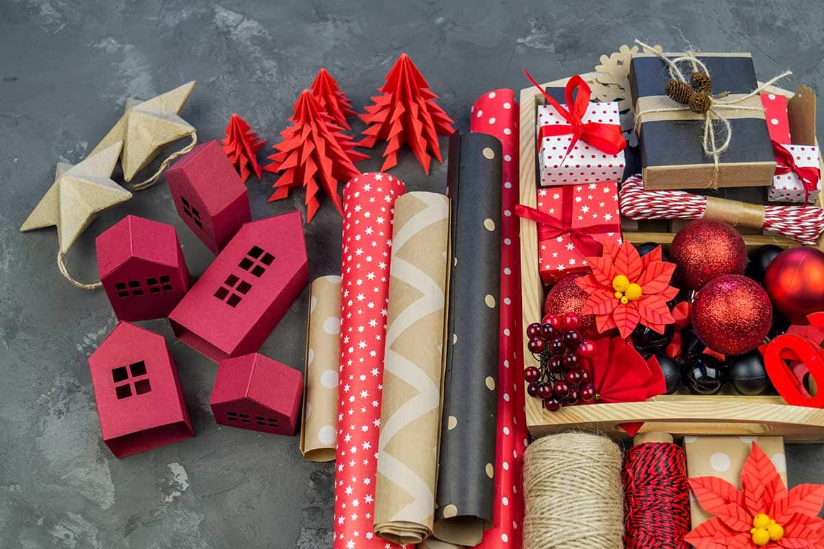 riciclo decorazioni natale.jpg