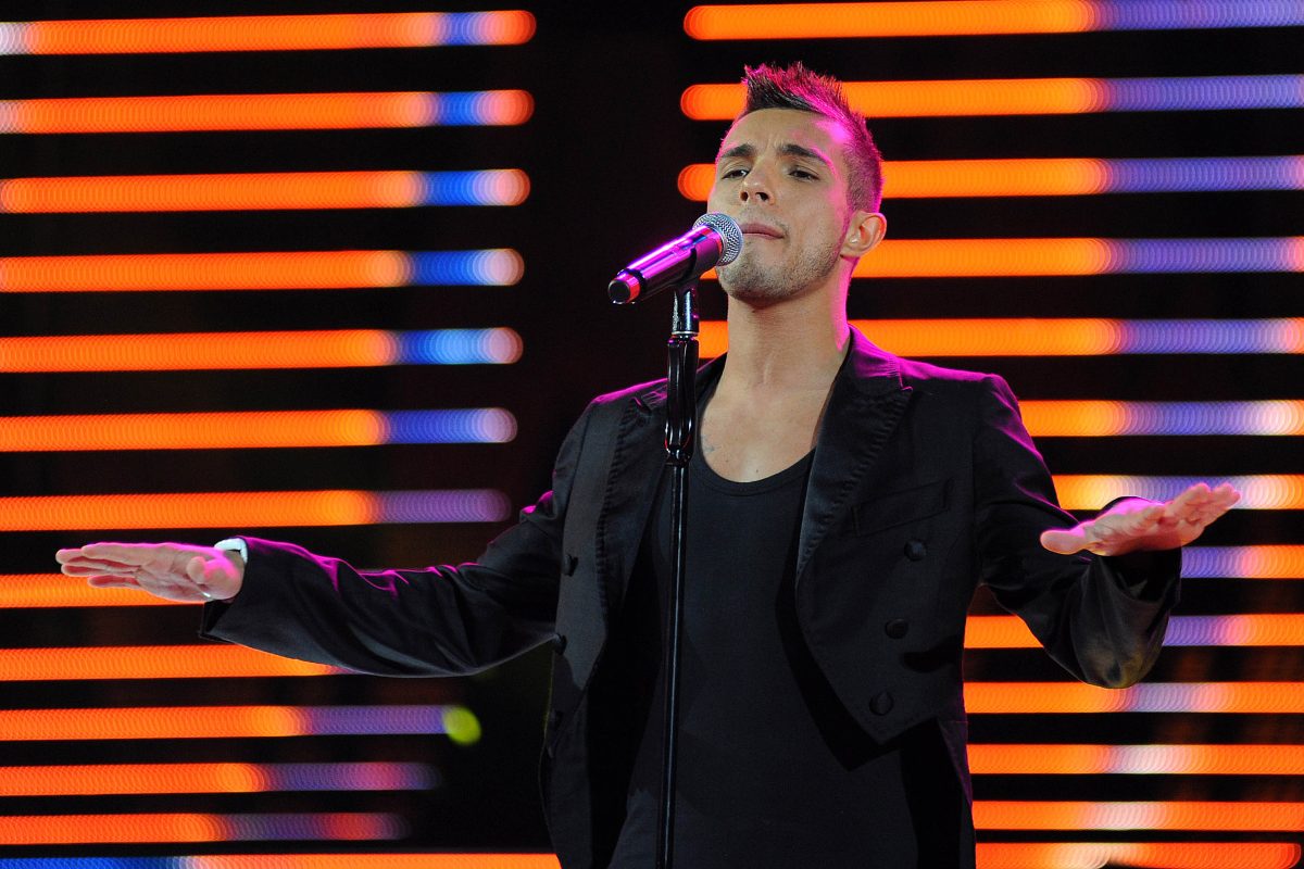 Tutte le curiosità su Marco Carta, il parrucchiere che ha conquistato Amici e Sanremo 1 IM Marco Carta.jpg