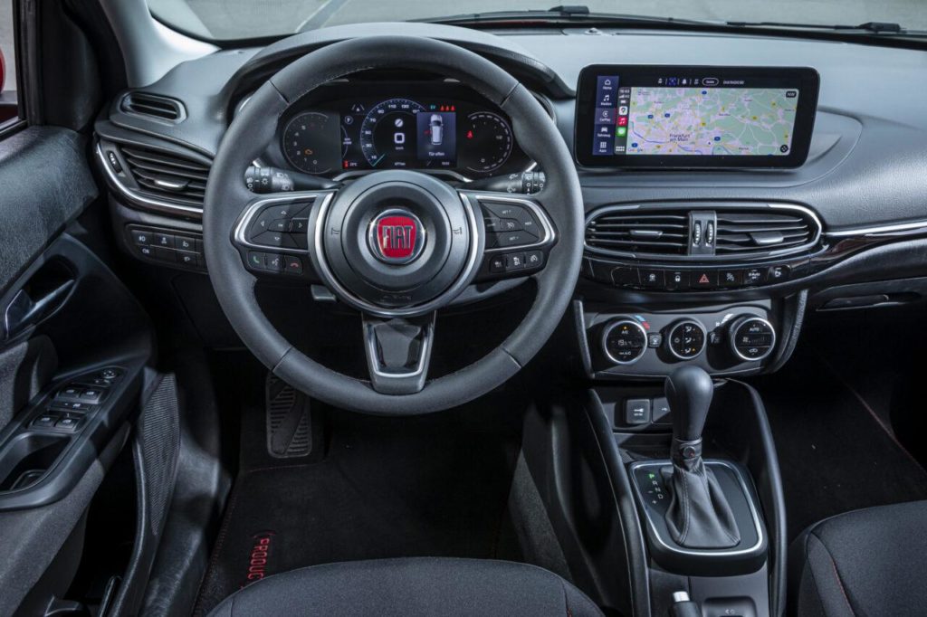 Interni Fiat Tipo Hybrid e1708437870886.jpeg