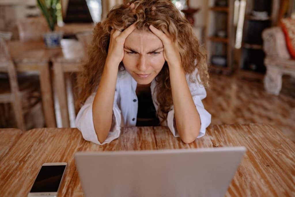 Lavoro bornout.jpg