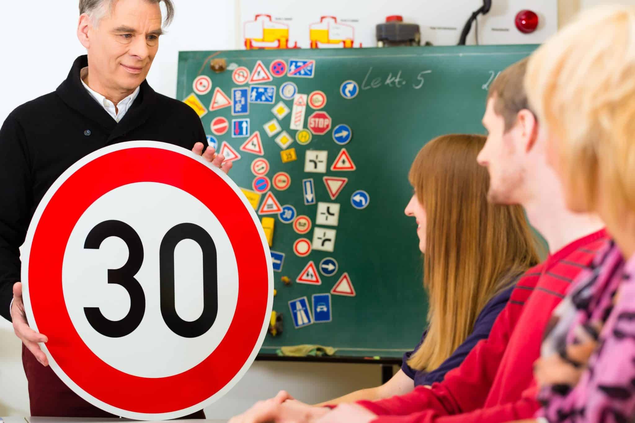 Decreto autoscuole: ora è più facile diventare istruttori 1 Lezione autoscuola.jpg