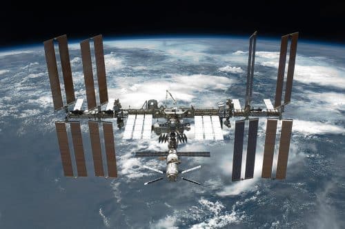 Stazione Spaziale Internazionale 500x332.jpg
