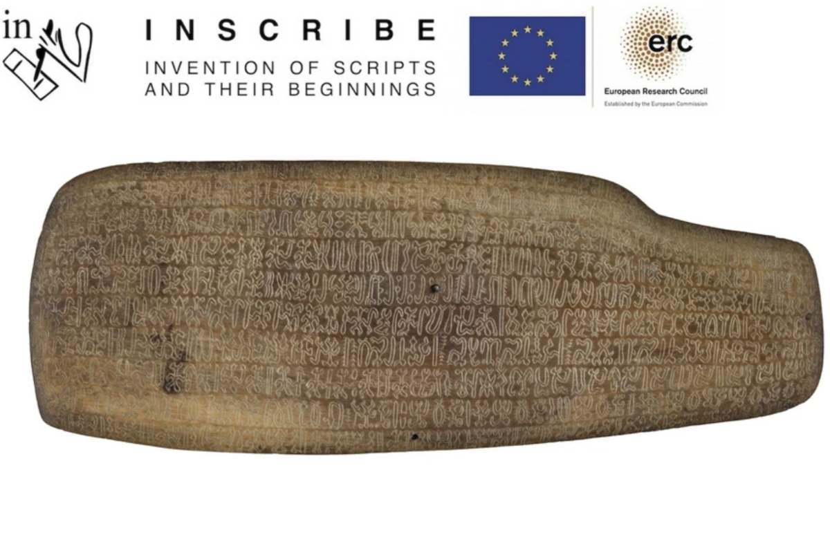 Isola di Pasqua, scoperta italiana rivoluzionaria: può cambiare la storia della scrittura 1 Tavolette isola di Pasqua.jpg