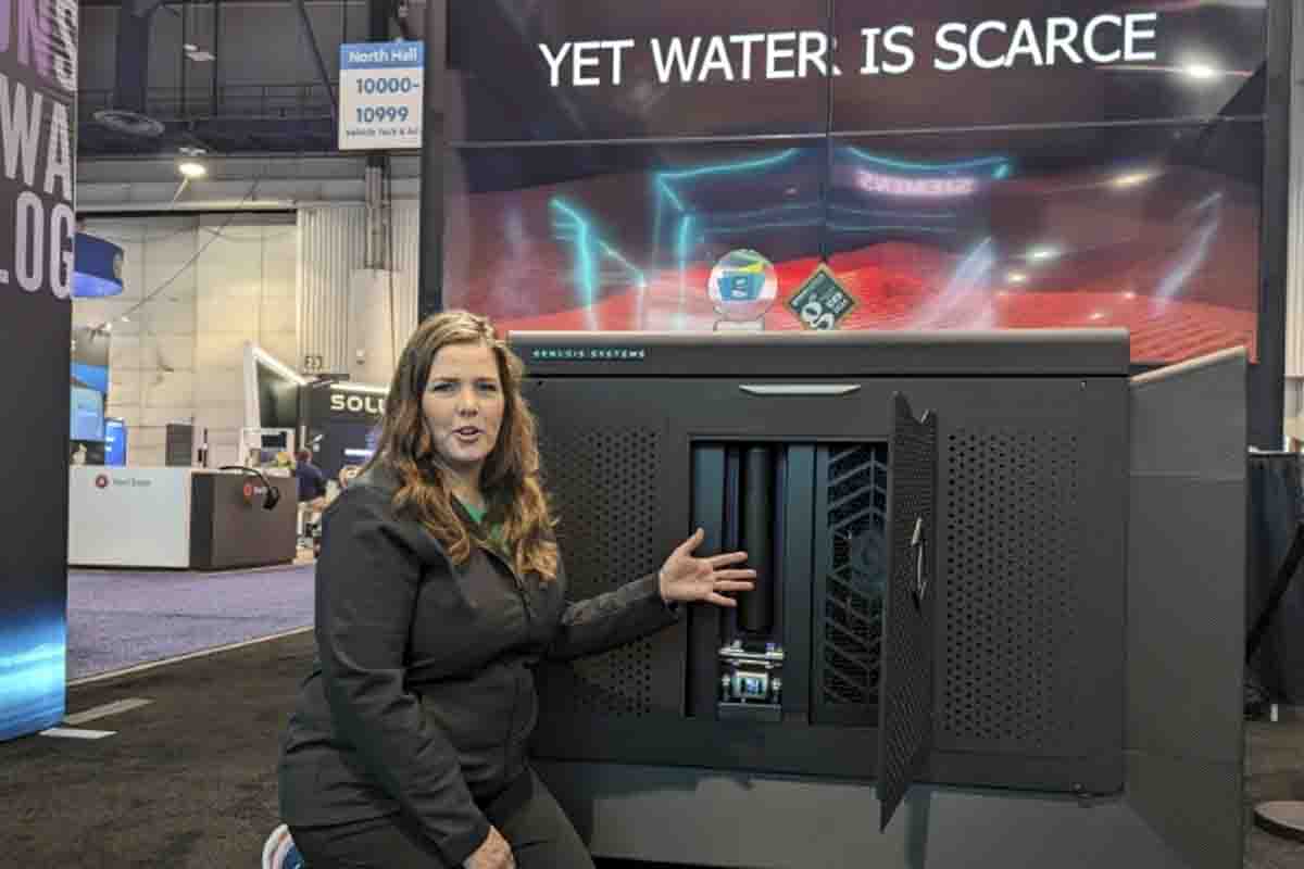 Straordinario, questo generatore domestico è in grado di produrre acqua dall’aria 1 Watercube 100.jpg