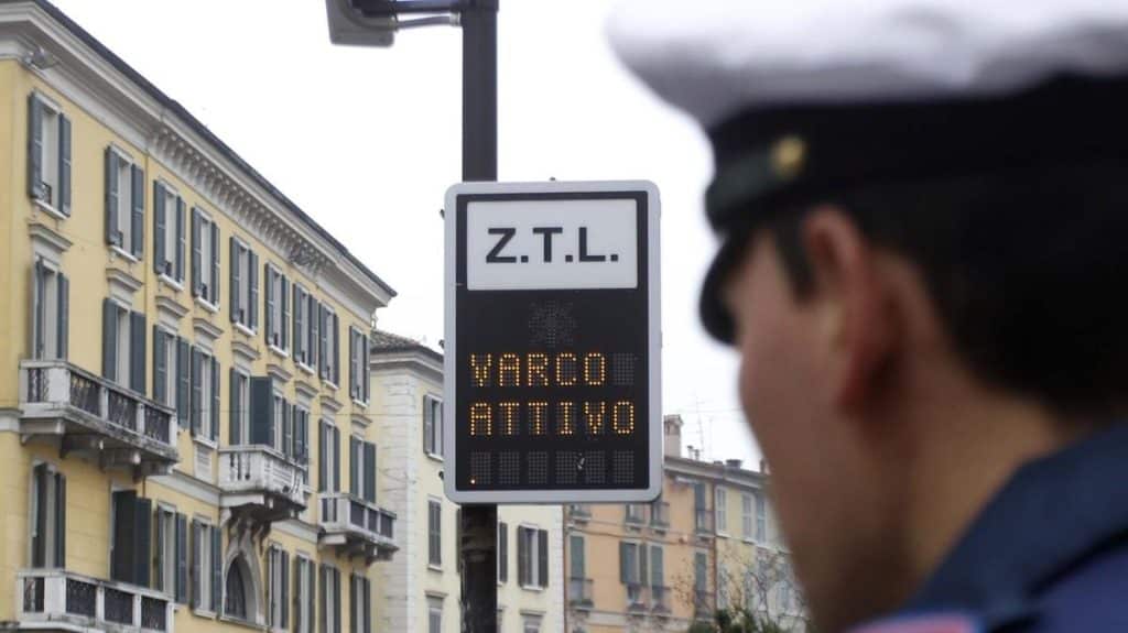 Ztl varco attivo.jpg