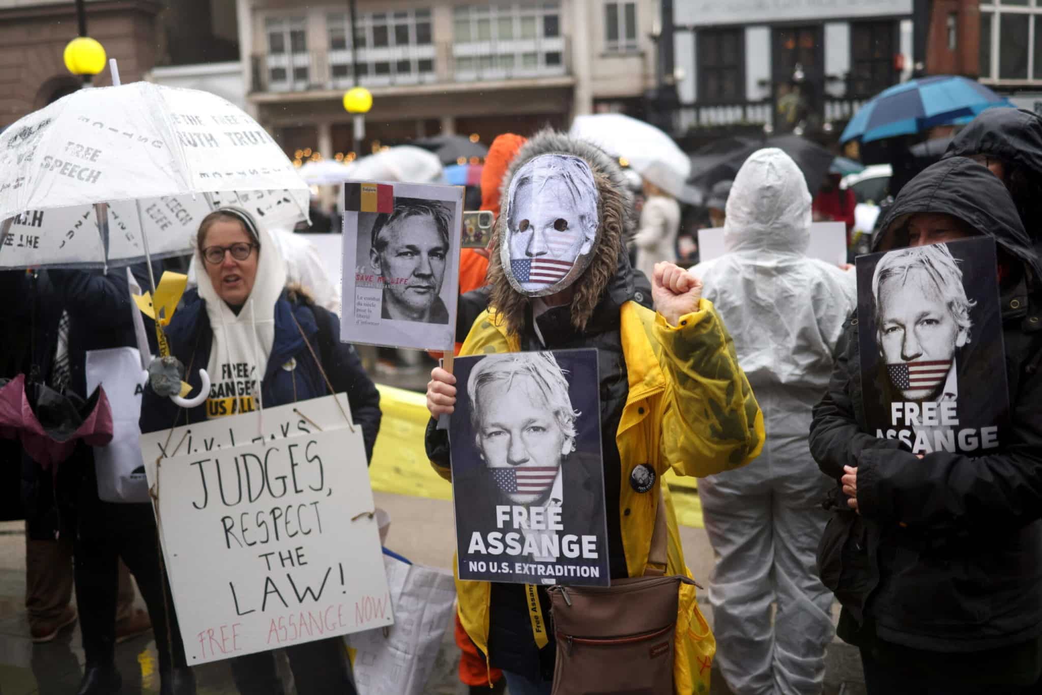 assange 1 scaled.jpg