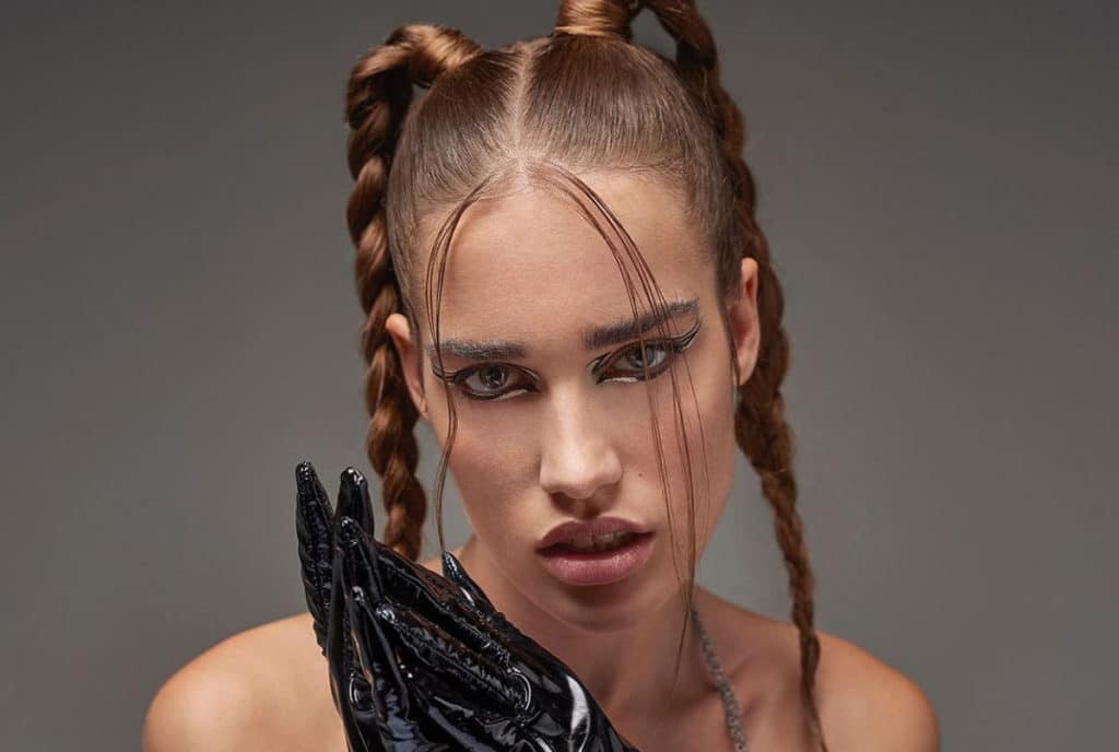 clara crazy j mare fuori sanremo 2024.jpg