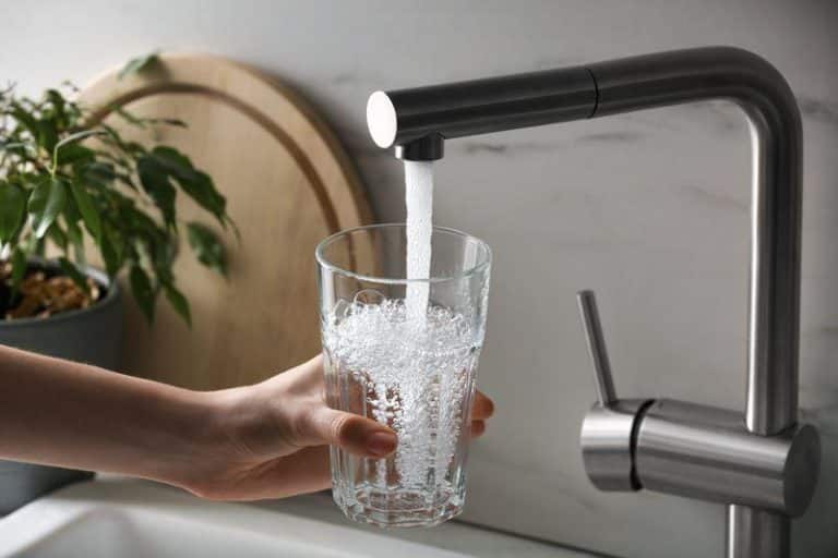 fluoride drinking water m.jpg