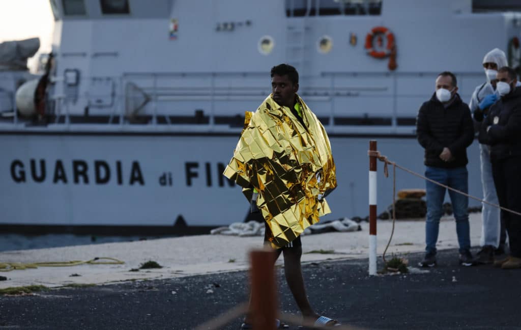 migranti scaled.jpg