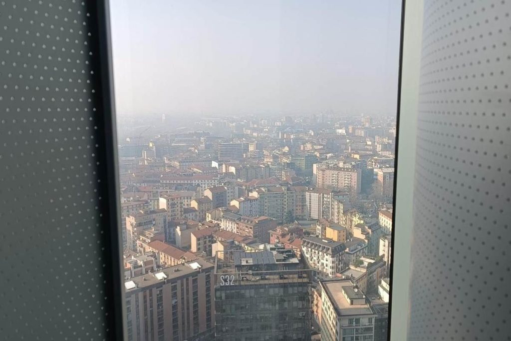 milano smog.jpg