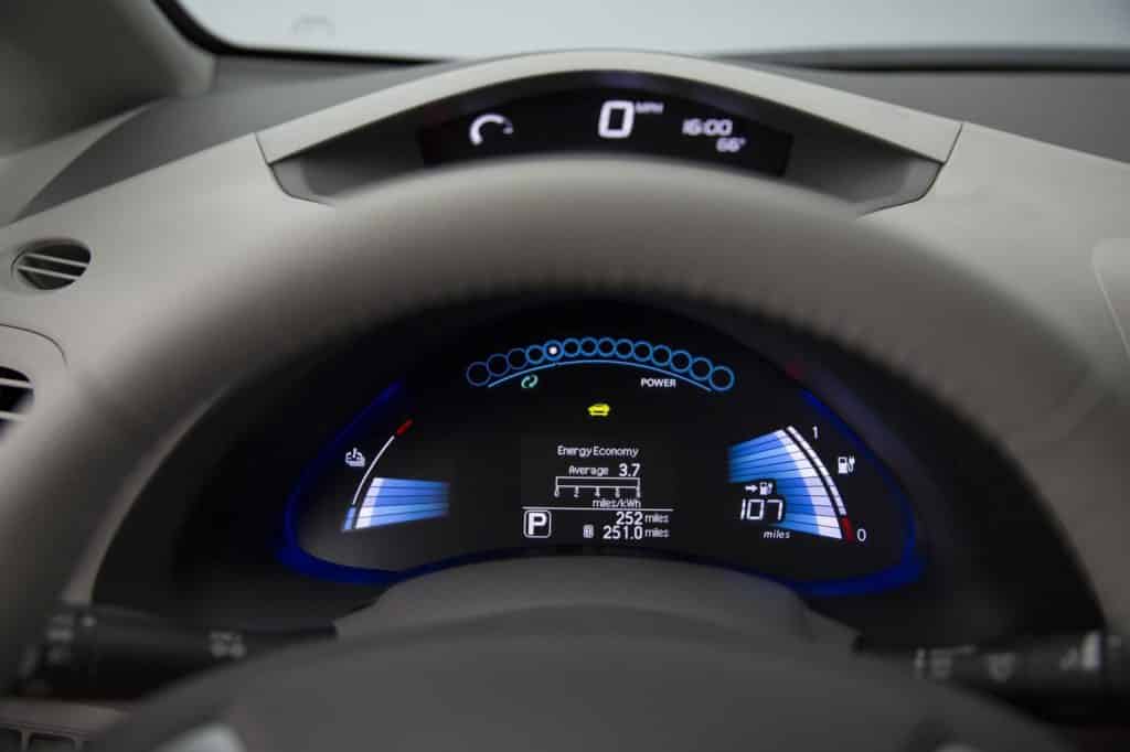 2016 nissan leaf 100526982 h.jpg