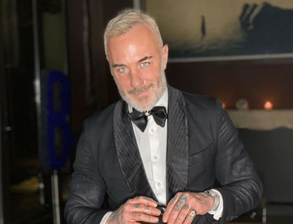Gianluca vacchi 1.png