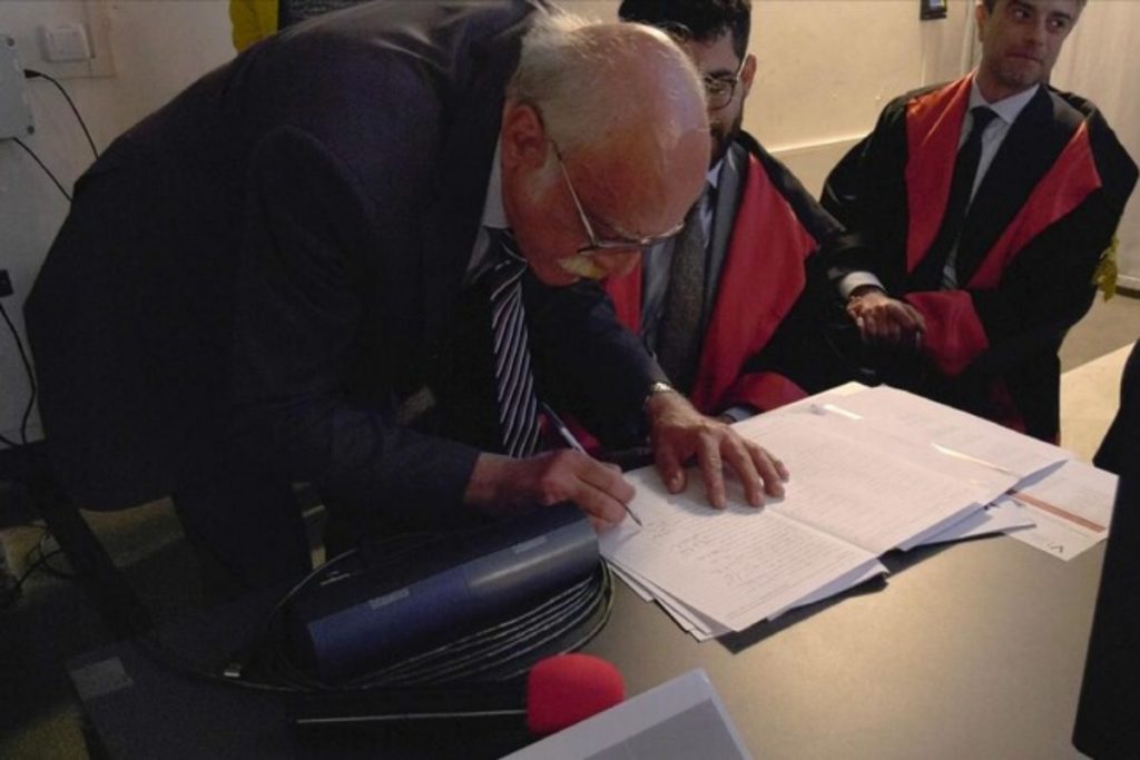Laurea 73 anni.jpg