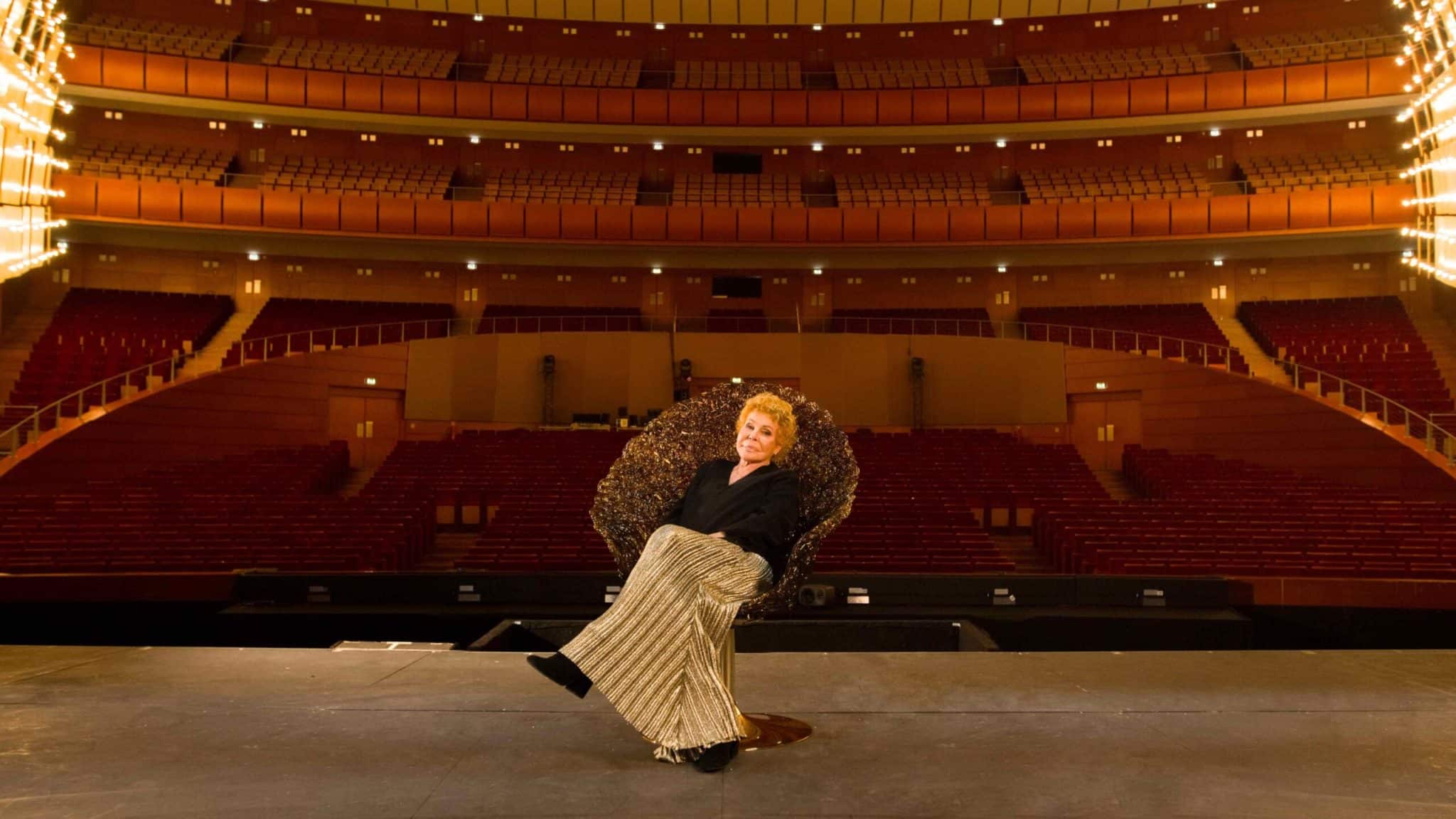 La classe di Ornella Vanoni, Sachy ci prova, Rhove da bar. Le nostre recensioni delle nuove uscite della settimana 1 ORNELLA VANONI 1 scaled.jpg