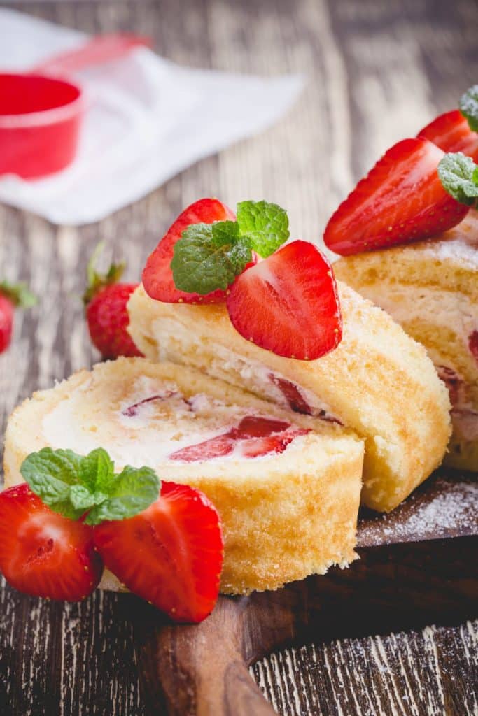 Rotolo di fragole scaled.jpeg