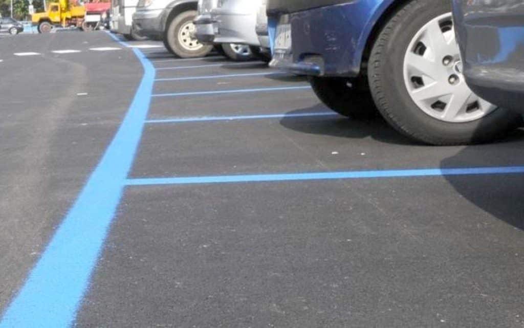 Strisce blu Torino.jpg