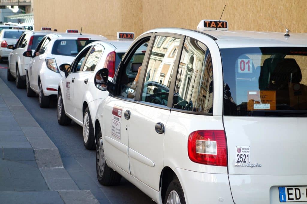 Taxi in Italia.jpg