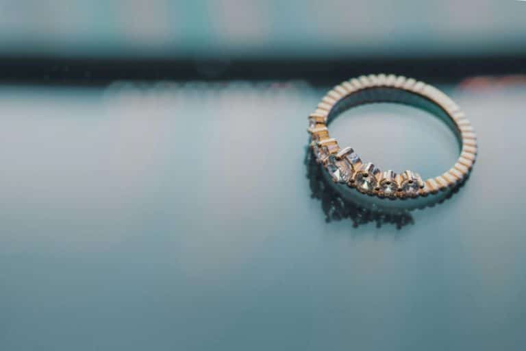 anello diamante scaled.jpeg
