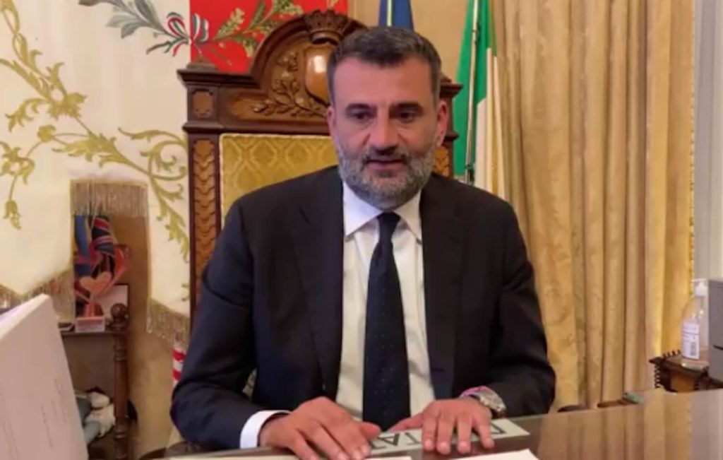 antonio decaro.jpg