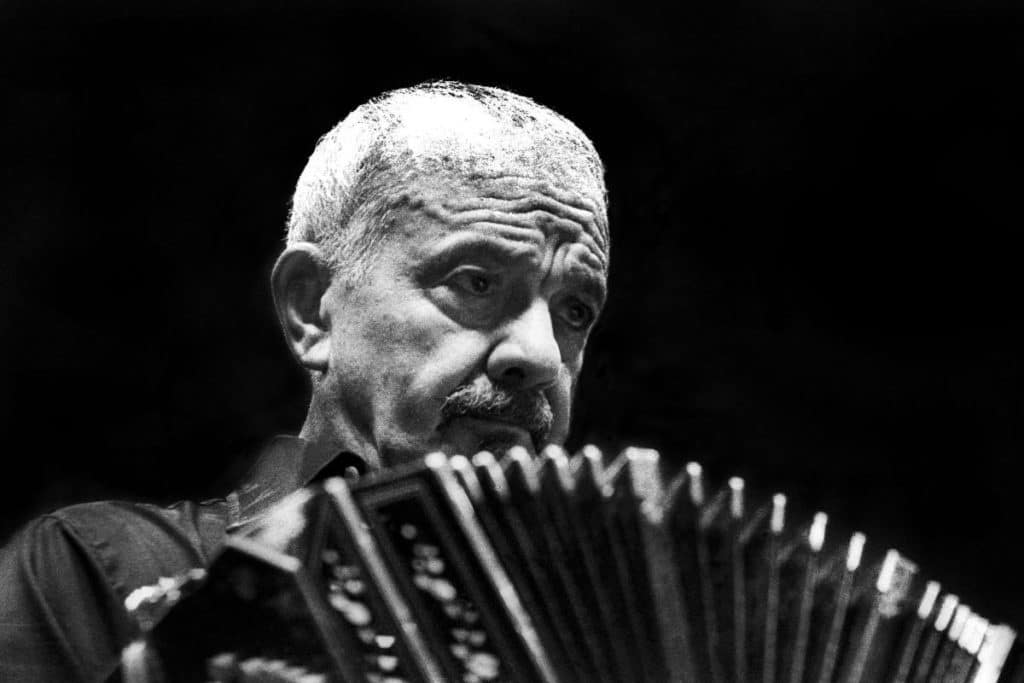 astor piazzolla.jpg