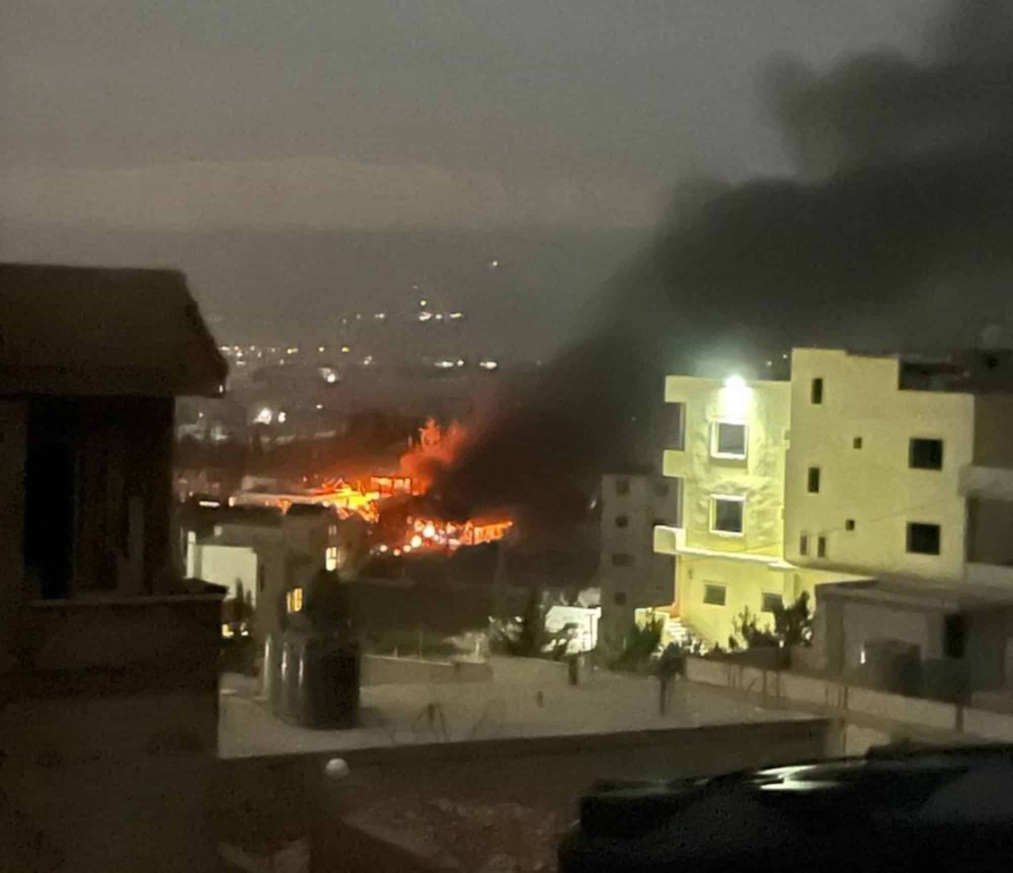 Libano, raid aerei israeliani sulla città di Baalbek 1 baalbek.jpg