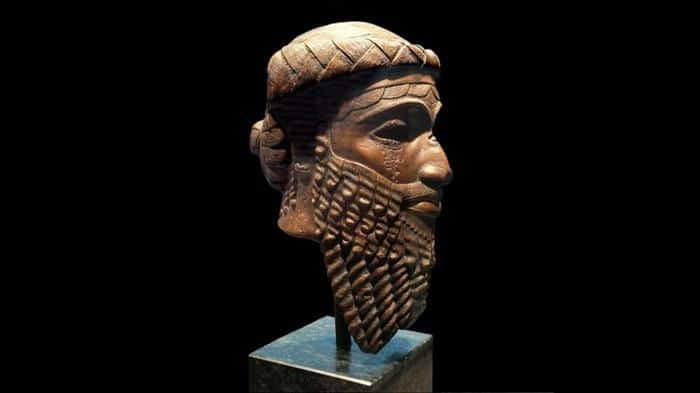 bronze head of an akkadian ruler m.jpg