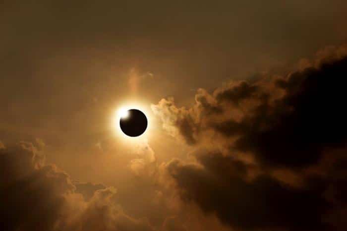 eclipse m.jpg