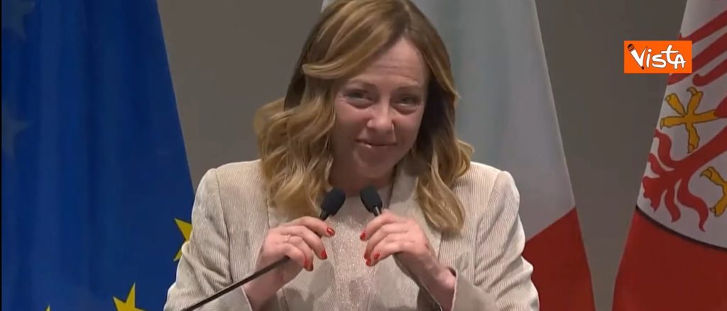 giorgia meloni traffico roma.jpg